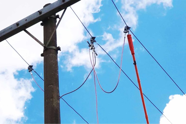 Aplicacao de aterramento Temporario